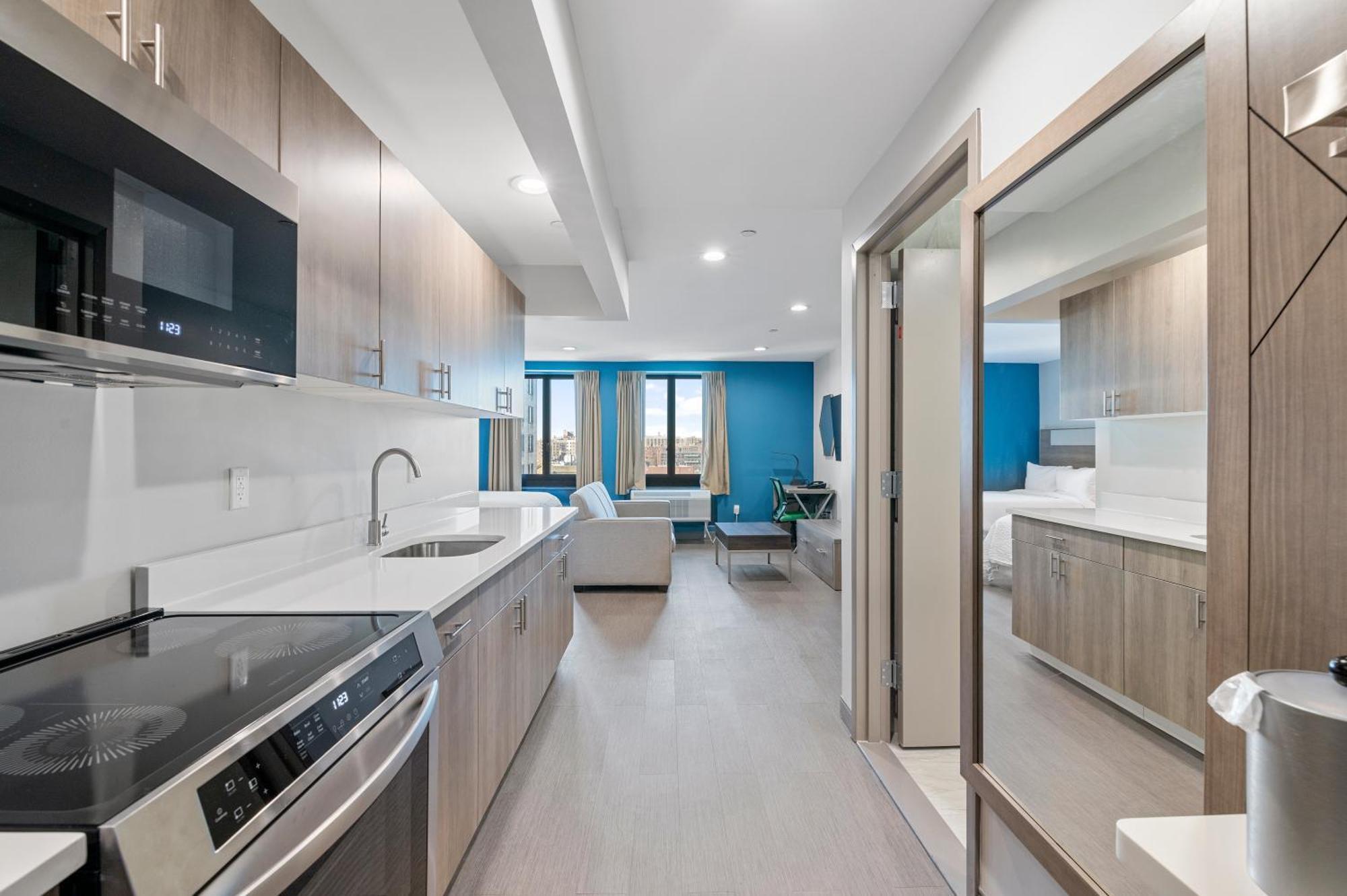 Holiday Inn Express & Suites New York Exterior foto